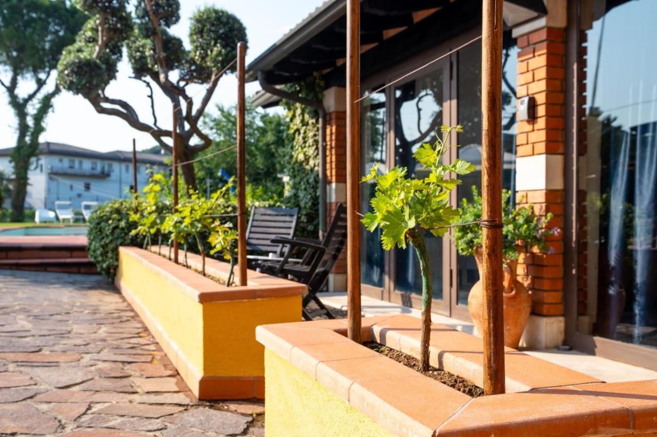 Sweet Dreams Apartamento Peschiera del Garda Exterior foto